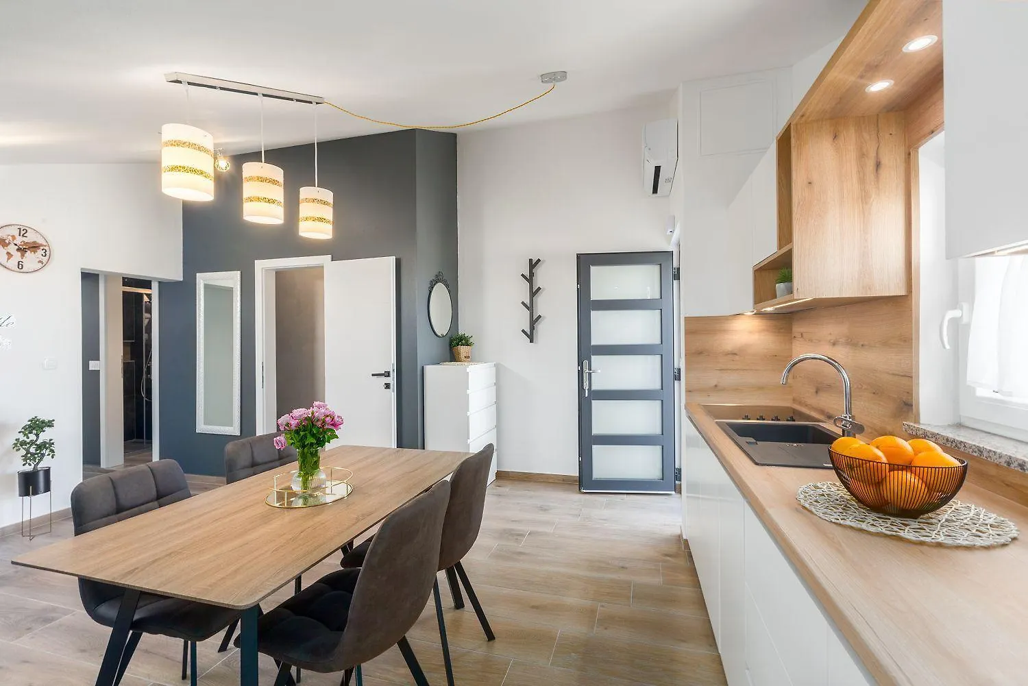 Modernes Apartment Nur 250 Meter Zum Strand Mit Privatem Balkon, Grill, Wifi Porec